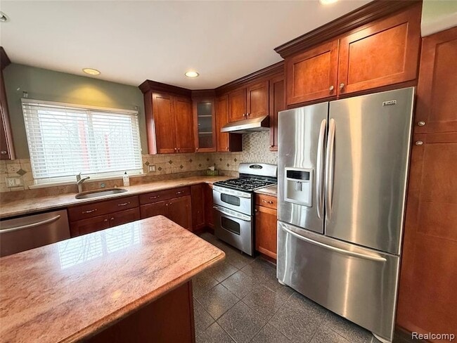 Building Photo - 6842 Indian Creek Dr