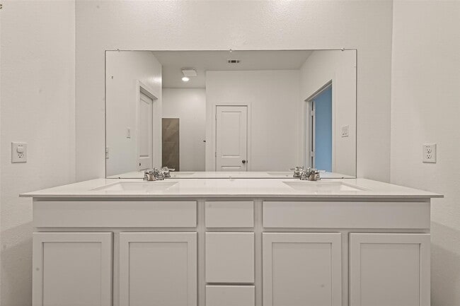 Building Photo - 3023 Ruby Rdg Dr