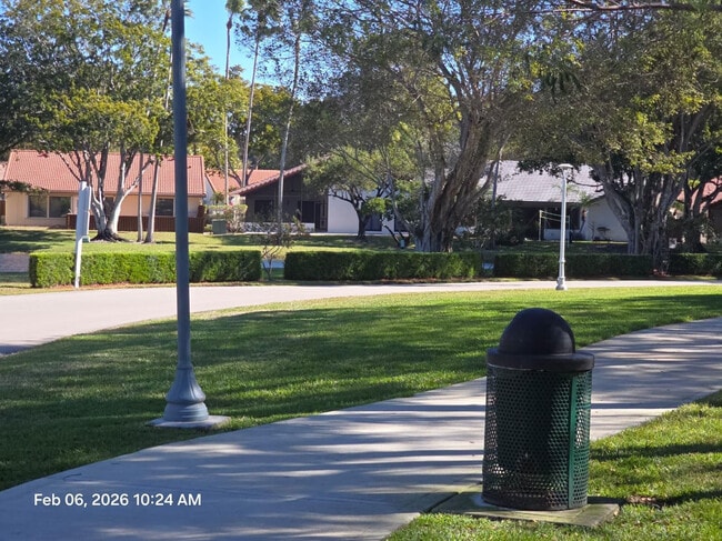 Building Photo - 2177 Montpeliar