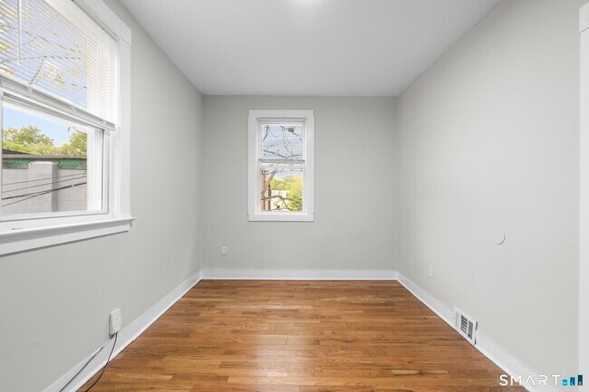 Building Photo - 693 Dixwell Ave