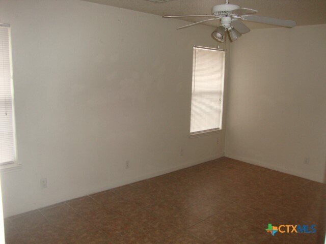 Building Photo - 4606 John David Dr