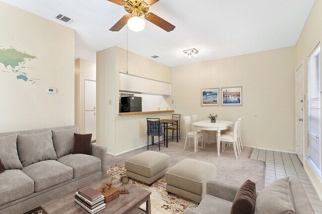 Building Photo - 2902 Cole St