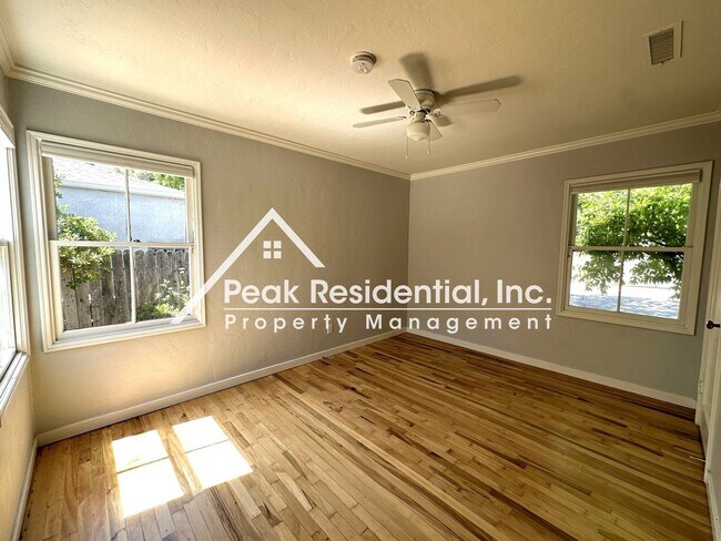 Building Photo - 3 br, 1 bath House - 5200 F Street