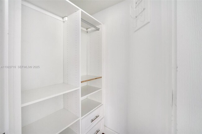 Building Photo - 151 Michigan Ave