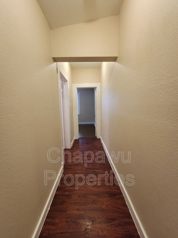 Building Photo - 1111 Gibbs