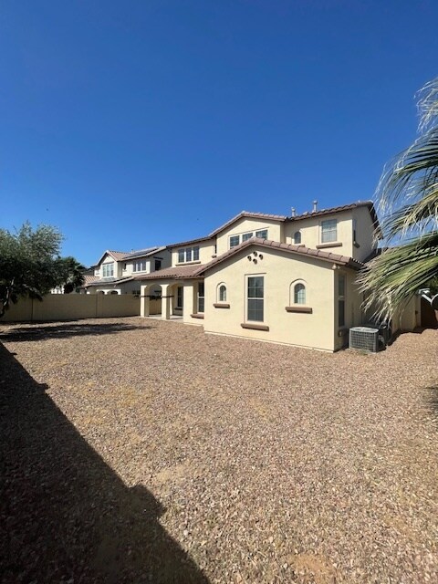 Building Photo - 3727 N Springfield St