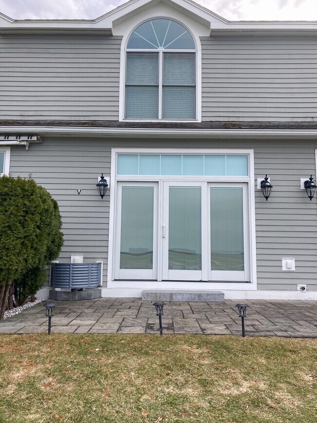 Building Photo - 38 Pebble Beach Rd