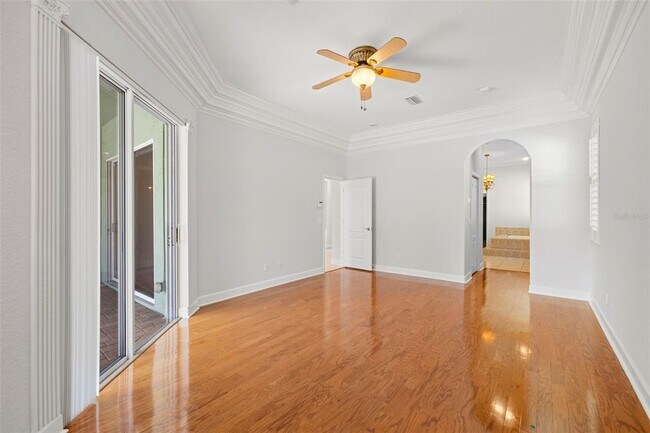 Building Photo - 3916 Valrico Grove Dr
