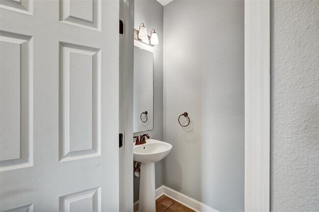 Building Photo - 4628 Garden Arbor Way