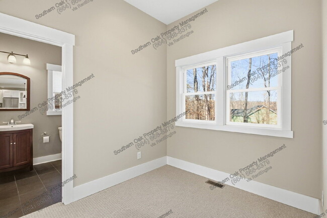 Building Photo - 401 Promontory Ridge