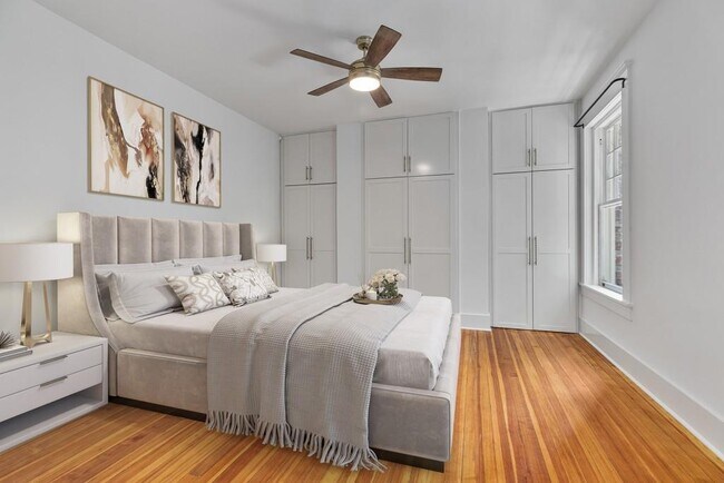 Building Photo - 116 Lafayette Dr NE