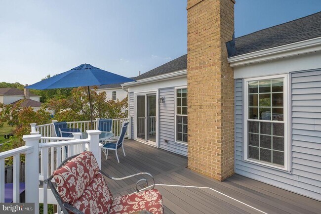 Building Photo - 1615 Spottsworth Way