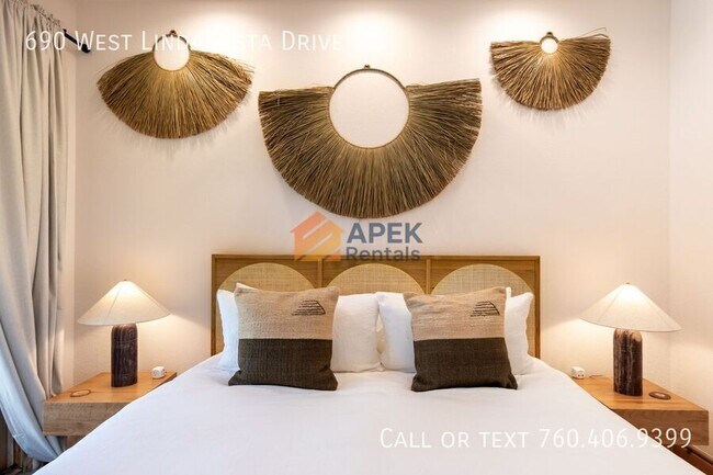 Building Photo - 690 W Linda Vista Dr