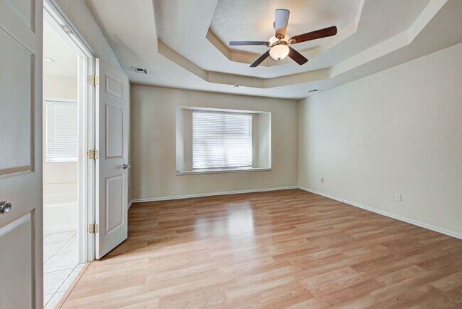 Building Photo - 2904 Canyon Oaks Ct