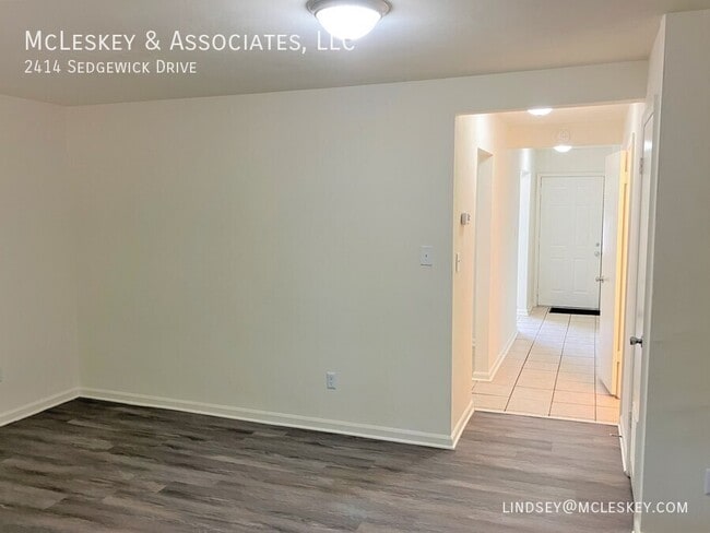 Building Photo - 2414 Sedgewick Dr