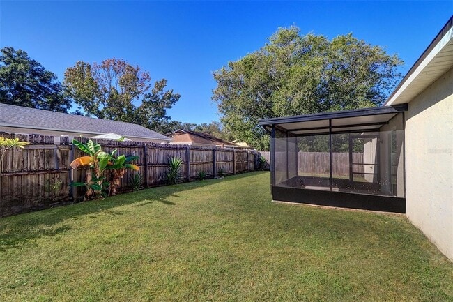 Building Photo - 1915 Saginaw Ct