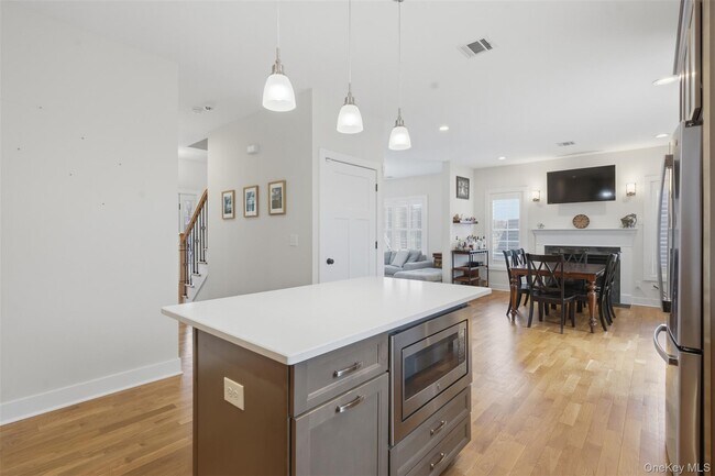 Building Photo - 108 Joyce Wy