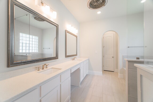 Building Photo - 49 Cassena Grove Pl