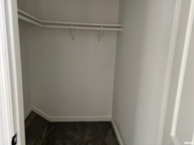 Building Photo - 3326 Jennings Dr