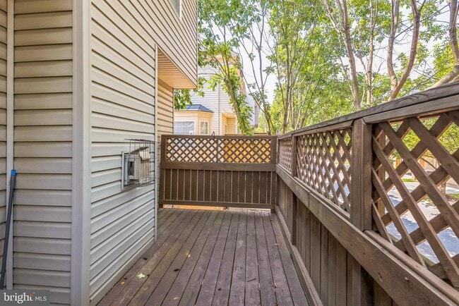 Building Photo - 5907 Trumpet Sound Ct