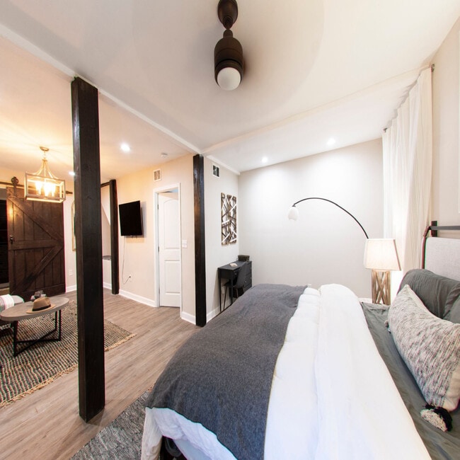 Building Photo - 1373 Benteen Way SE