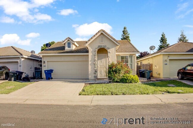 Primary Photo - 4 br, 2 bath House - 1834 Zurlo Way, Sacra...