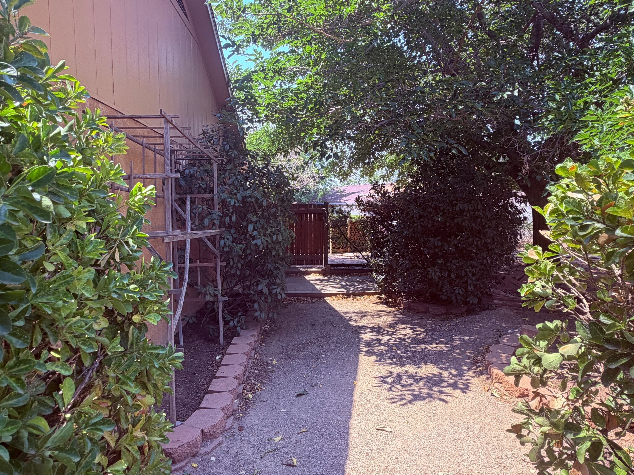 Building Photo - 5516 Cochiti Ct NW