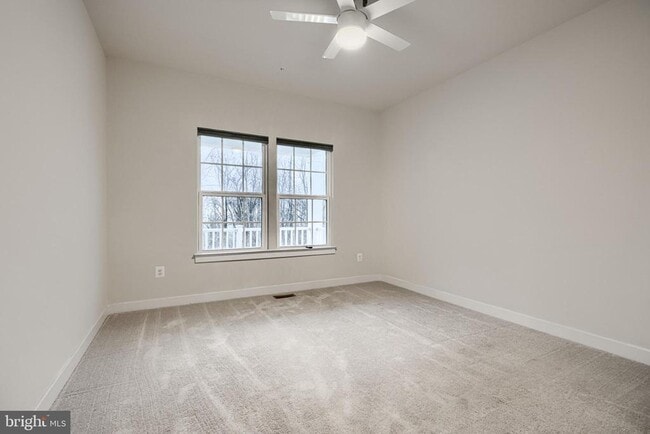 Building Photo - 13605 Otono Dr