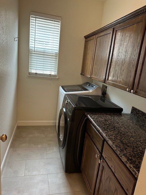 Building Photo - Welcome to this charming Lathrop home offering 4 bedrooms and 3 Baths 2 Car Garage!