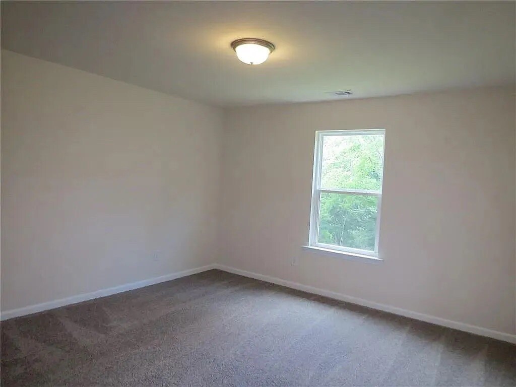 Building Photo - Room in Townhome on Berney Cir