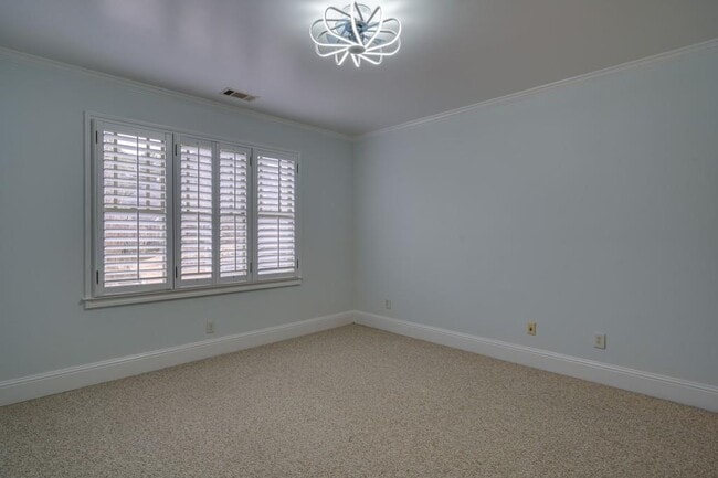 Building Photo - 6213 Arnall Ct