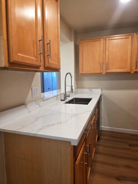 Building Photo - 435 E Drachman St