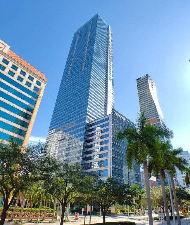 Building Photo - 1441 Brickell Ave