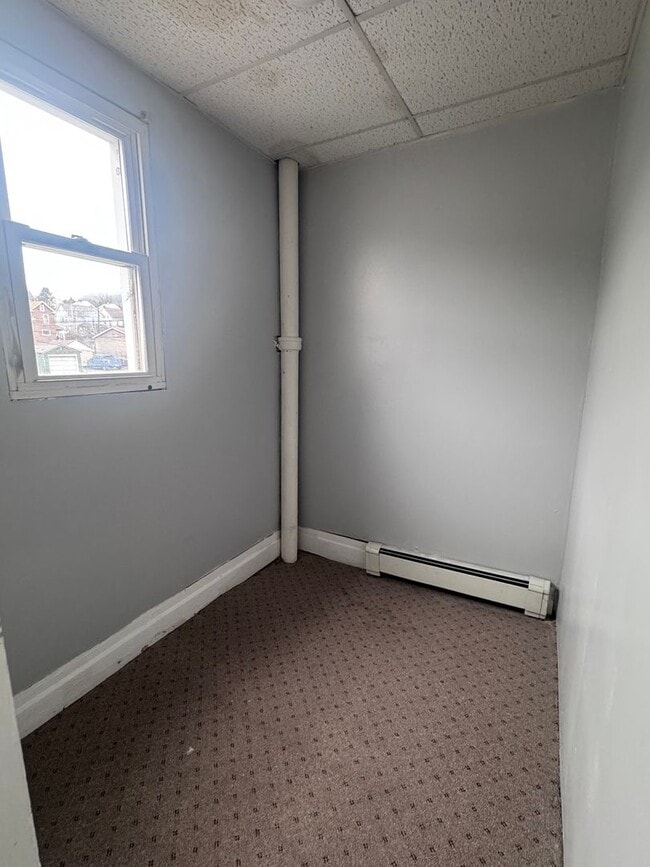 Building Photo - 218 Delaware Ave