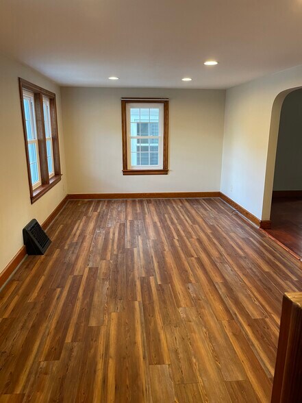 Living room - 325 2nd Ave