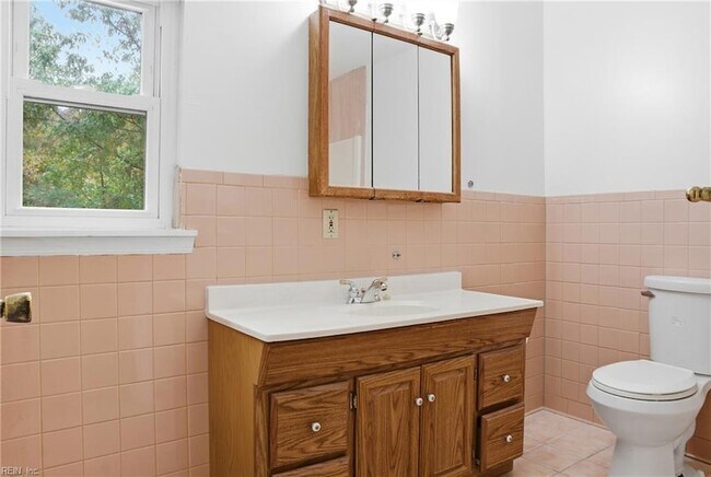 Building Photo - 1486 Old Virginia Beach Rd