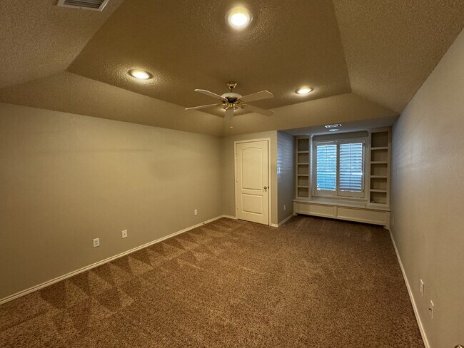 Building Photo - Stunning 2-Bedroom Lubbock Home with Cozy ...