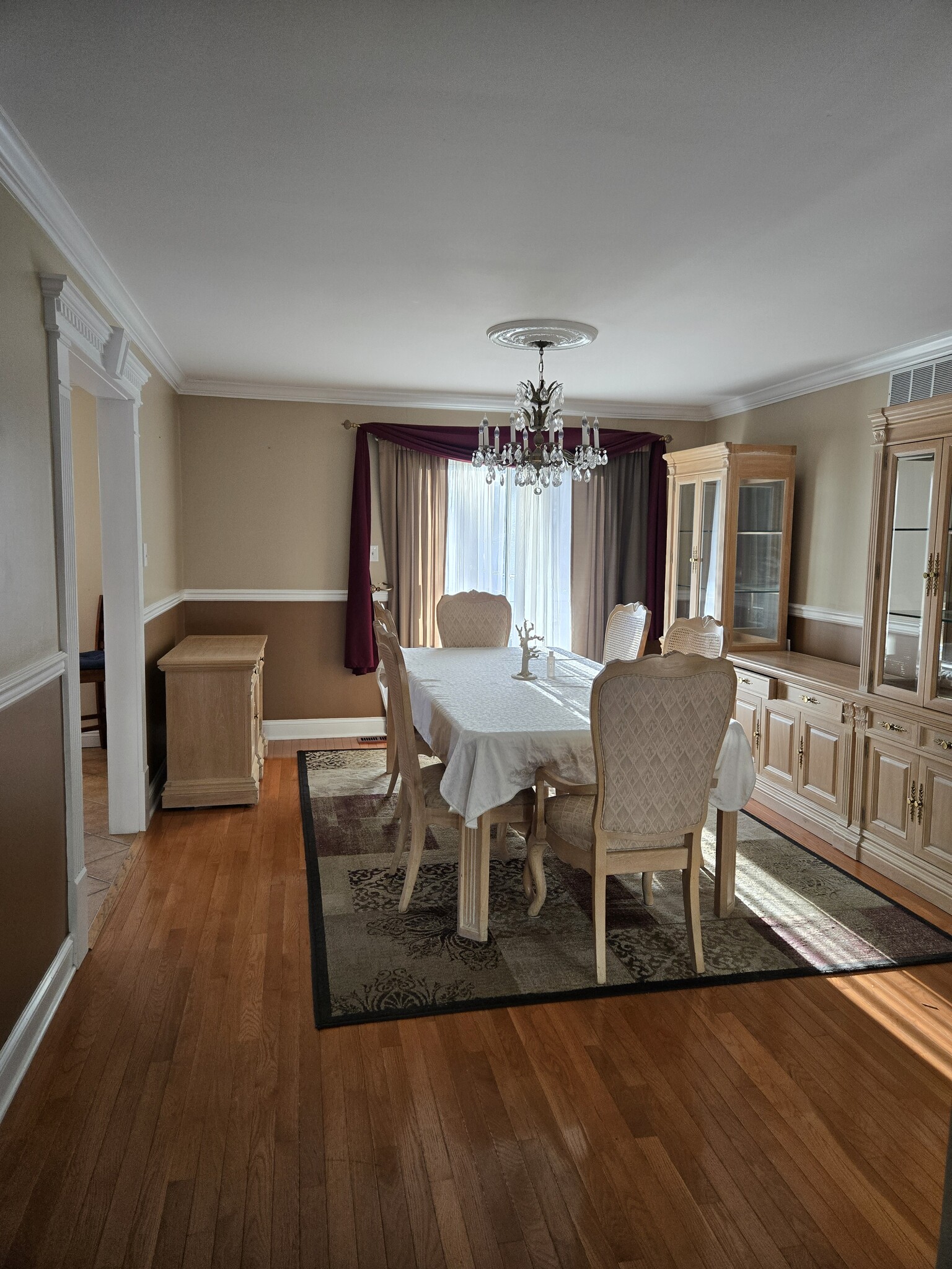 Dining Room - 723 Beechwood Ave