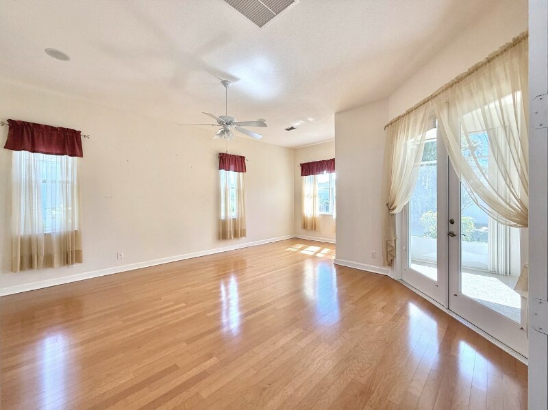 Building Photo - 6018 NW Winfield Dr