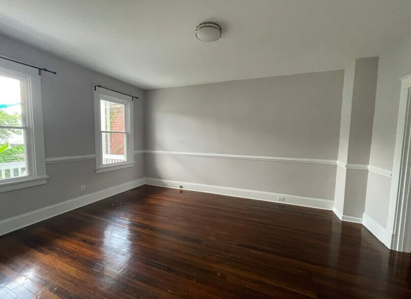 Building Photo - 605 N 37th St