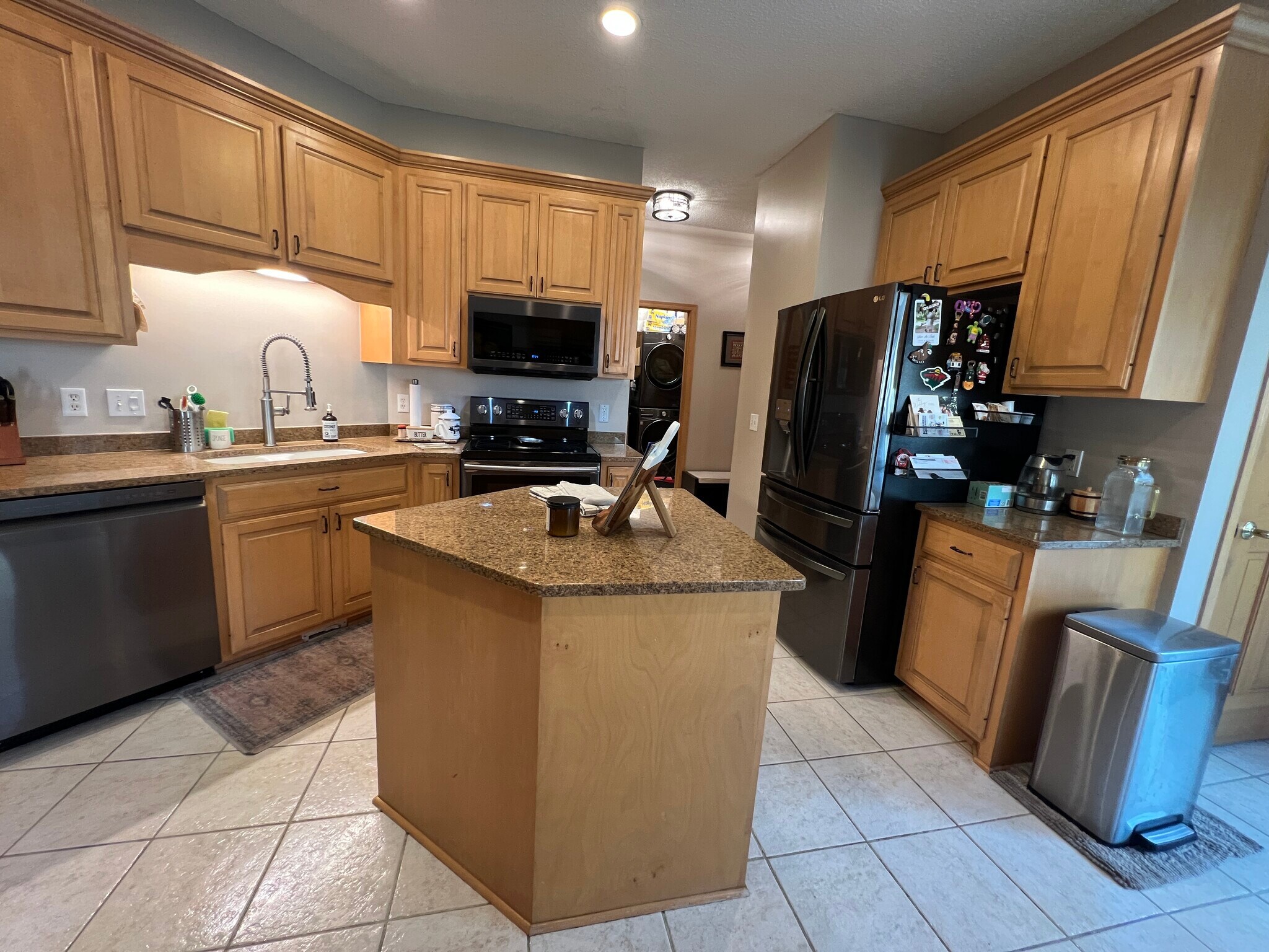 Building Photo - 13904 Shoreside Ct