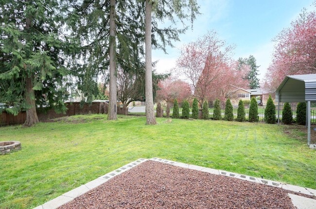 Building Photo - Spacious and Updated Rainier Meadows Home with Private Backyard