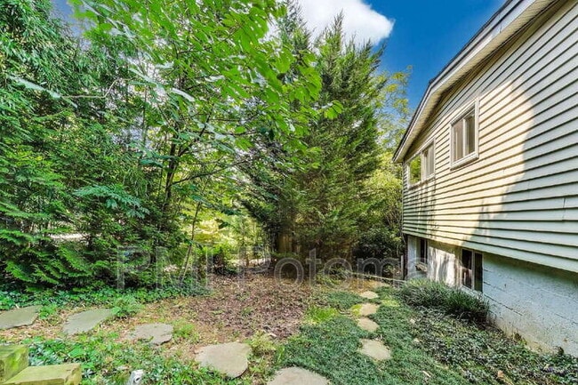 Building Photo - 4118 Wexford Ct