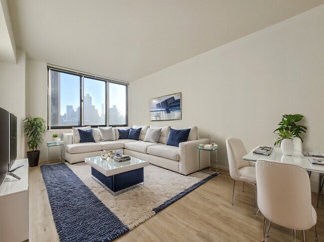 Primary Photo - 1735 York Ave