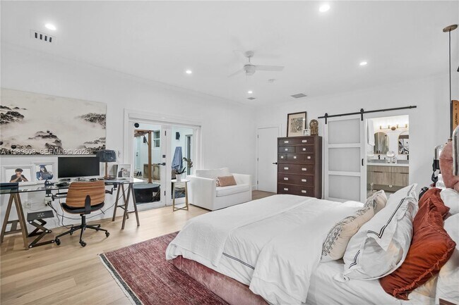 Building Photo - Northeast 91st Terrace, Miami Shores, FL 33138 - 4 BR 3 BA single-family home