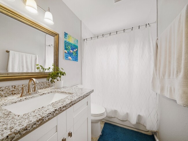 Building Photo - 5014 Mary Lou Dr