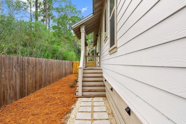 Building Photo - 156 Summer Breeze Ln