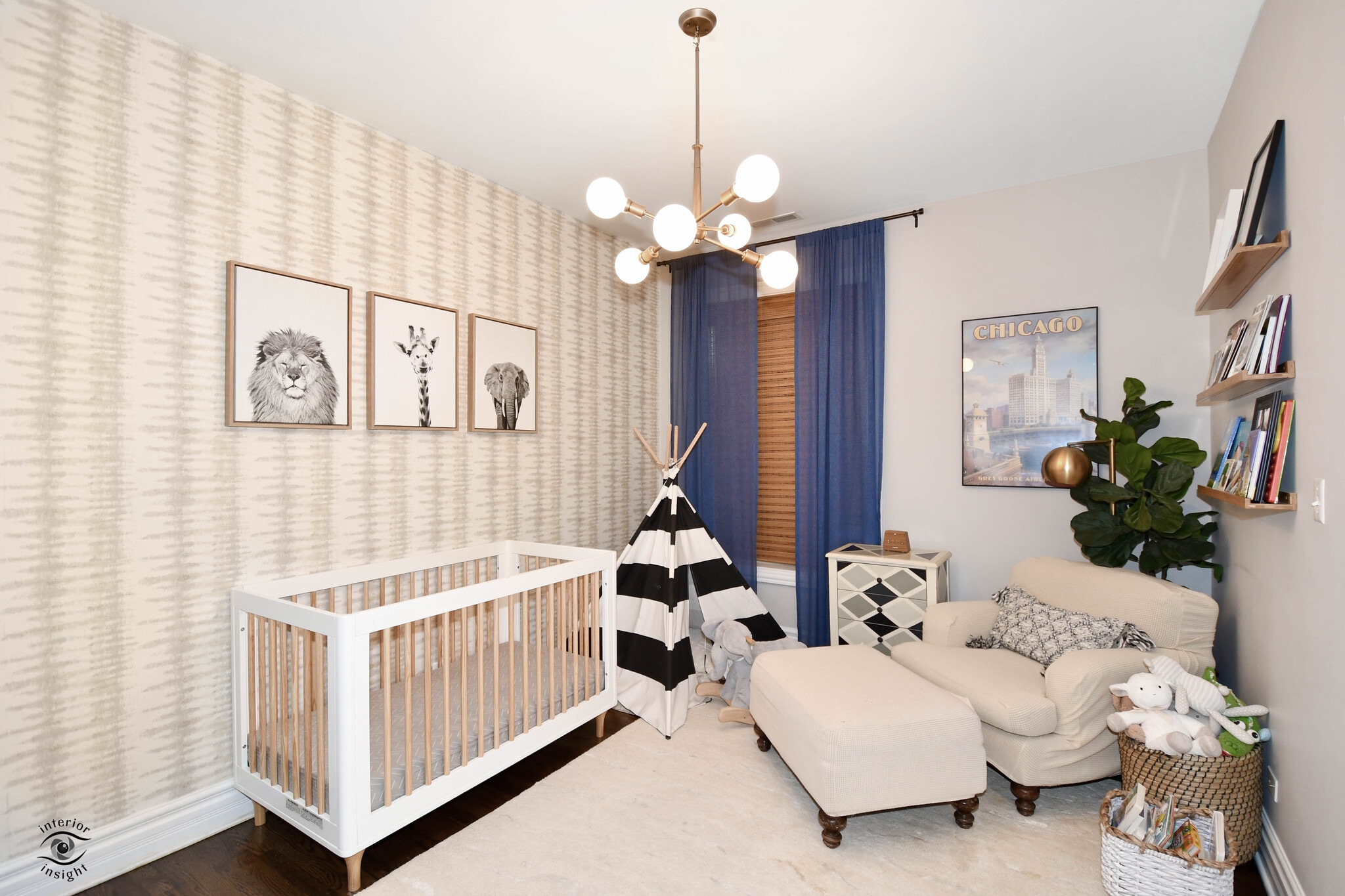 Bedroom 2 - 211 W Saint Paul Ave