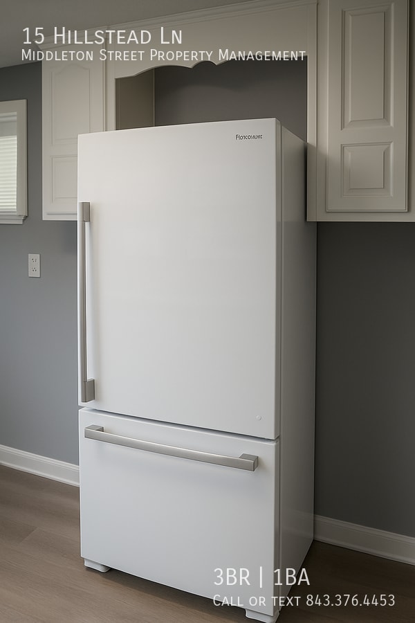 Building Photo - 15 Hillstead Ln