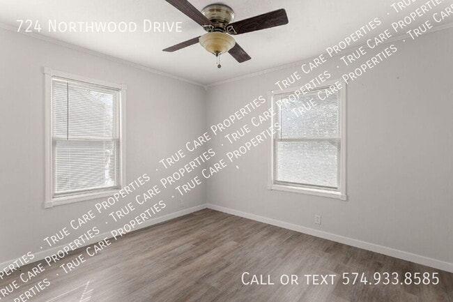Building Photo - 724 Northwood Dr